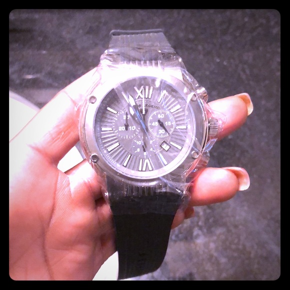 Watch - Picture 1 of 2